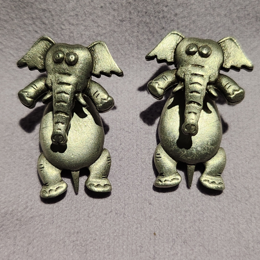 JJ Jonette Jewelry Vintage Pewter Elephant Earrings